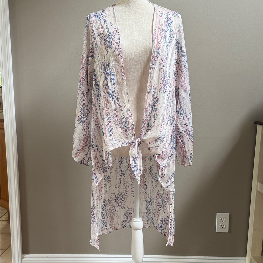 ANDRÉE BY UNIT Sheer Floral-Print Tie-Front Kimono in Cream, Blue & Pink